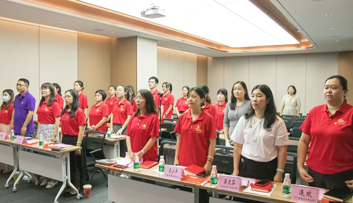 诵读红色经典，传承革命精神——如意手机平台_如意（中国）党支部第二届朗诵竞赛活动
